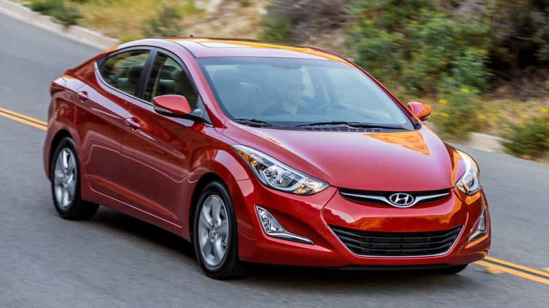 2016-Hyundai-Elantra-001